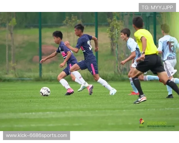 足球星球纪录片全纪录带你走进球场背后的故事与精彩瞬间